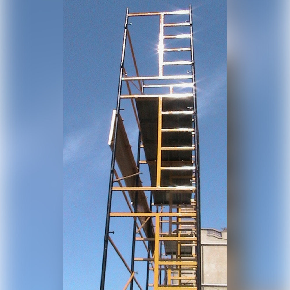 Échafaudages métalliques multi-directions